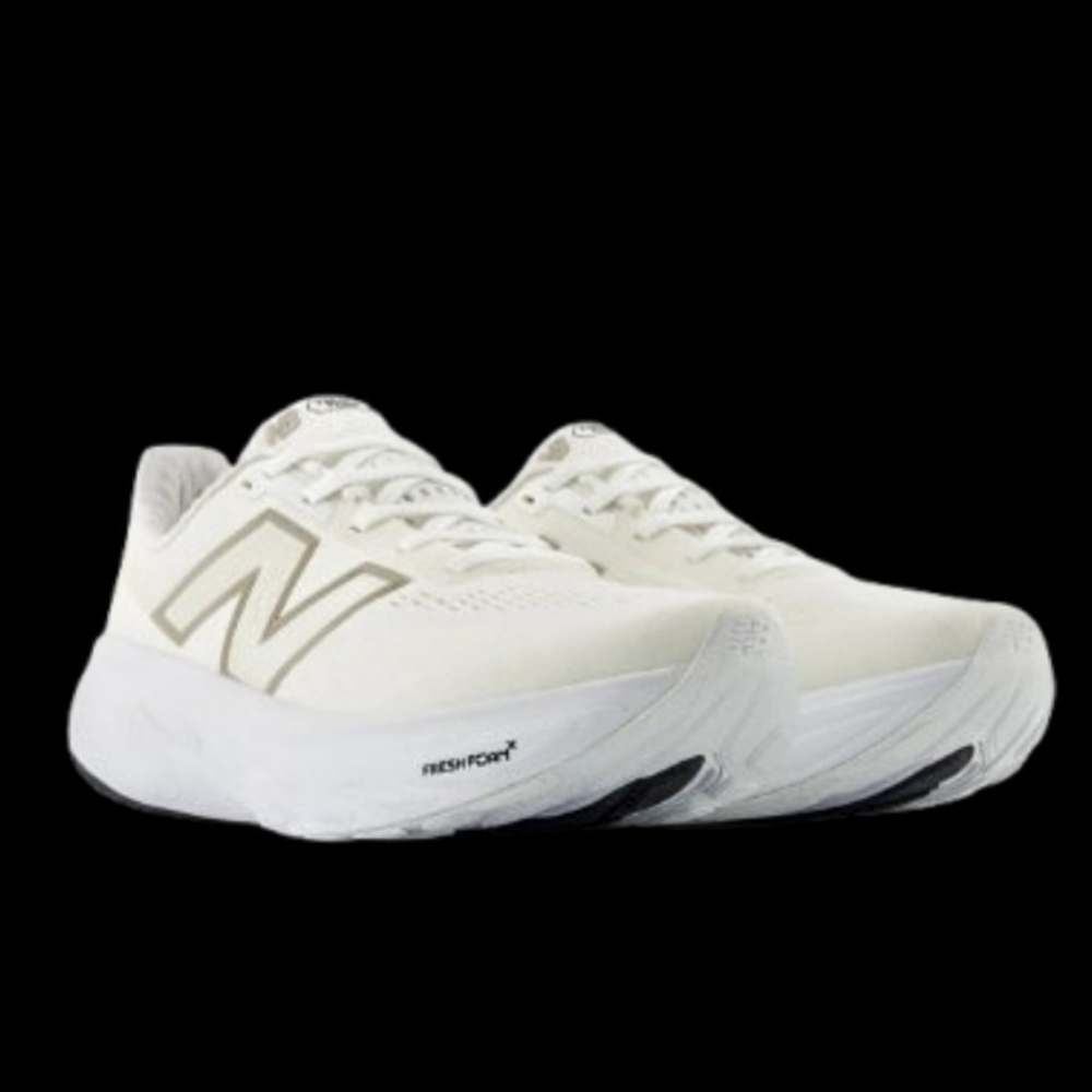 New Balance Fresh Foam X 1080v14 Running Womens Size 10B White Light Gold